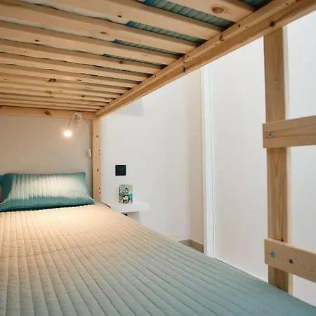 Stylish Family Flat Ii By C365