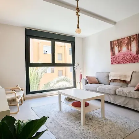 Stylish Family Flat Ii By C365 *